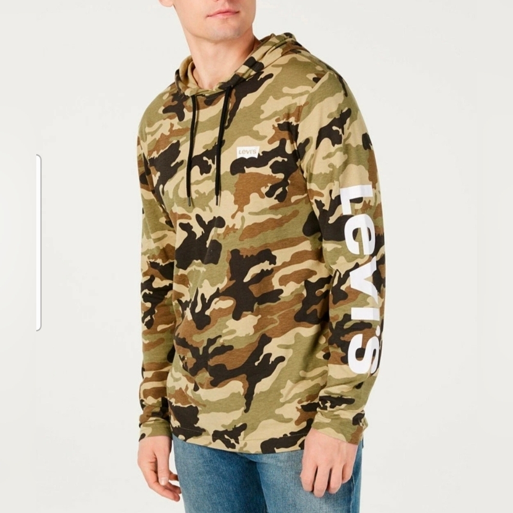 Levi's Camoflauge Lightweight Pullover Hoodie Size Medium